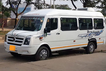 17 Seater Tempo Traveller